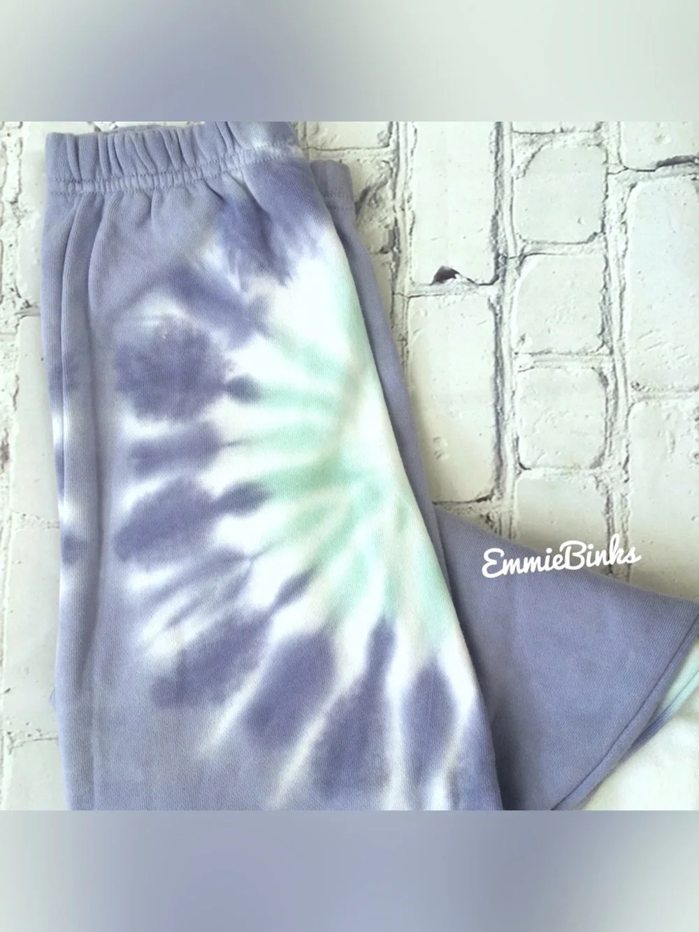 NWT Wildfox Shibori Sweatshirt Hoodie & Coordinating Sweatpants Set